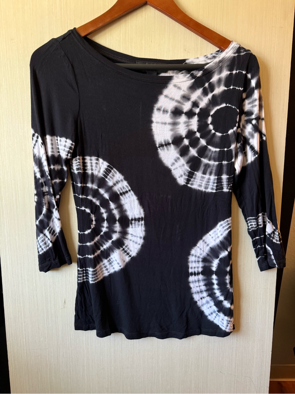 INC International Concepts Black and White Tie-Dye Scoop Neck Long Sleeve Top